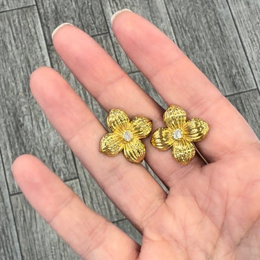 The Lily Studs