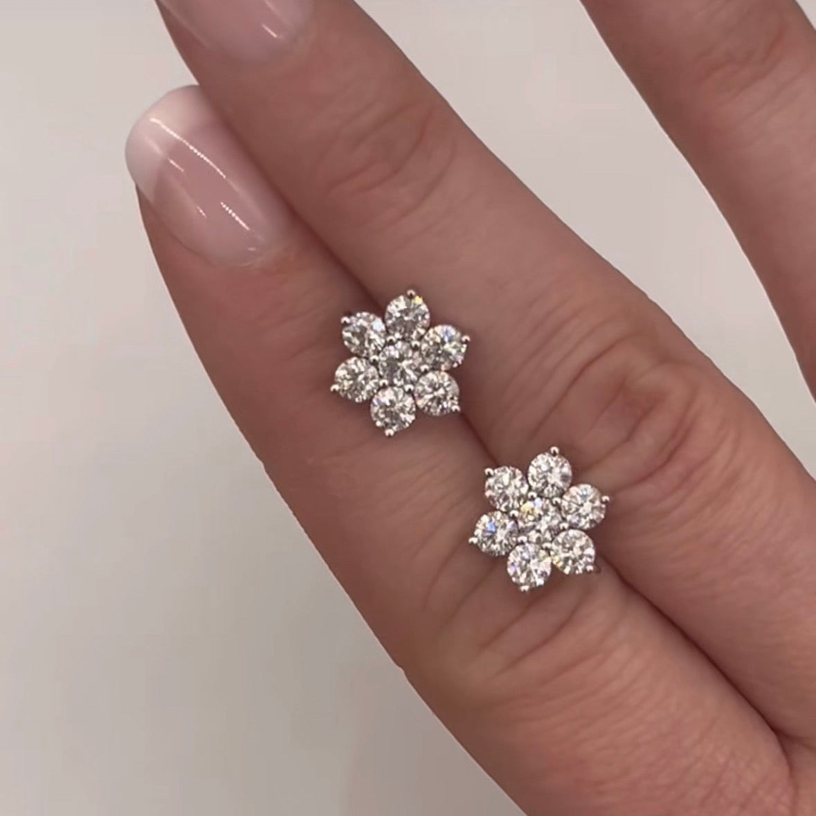 Fleur Studs