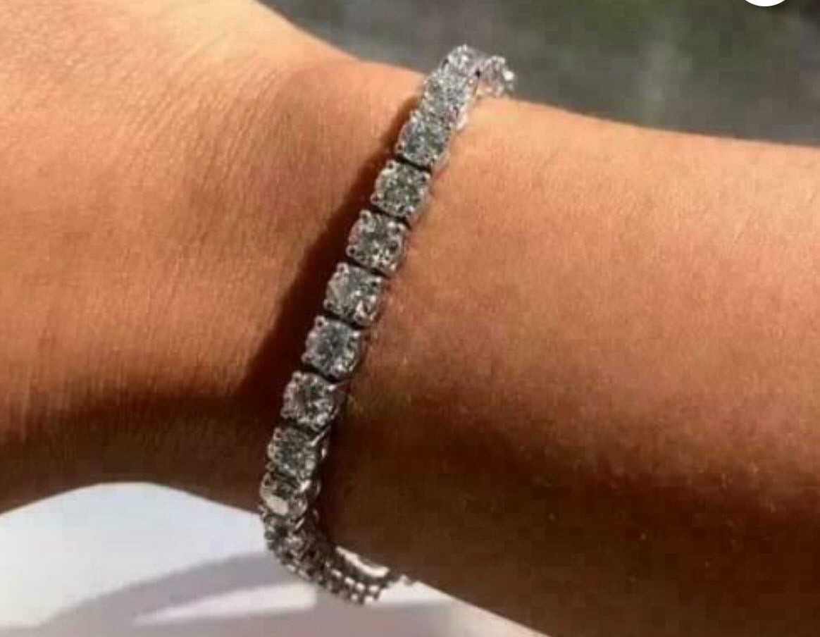 26ctw Statement size tennis bracelet